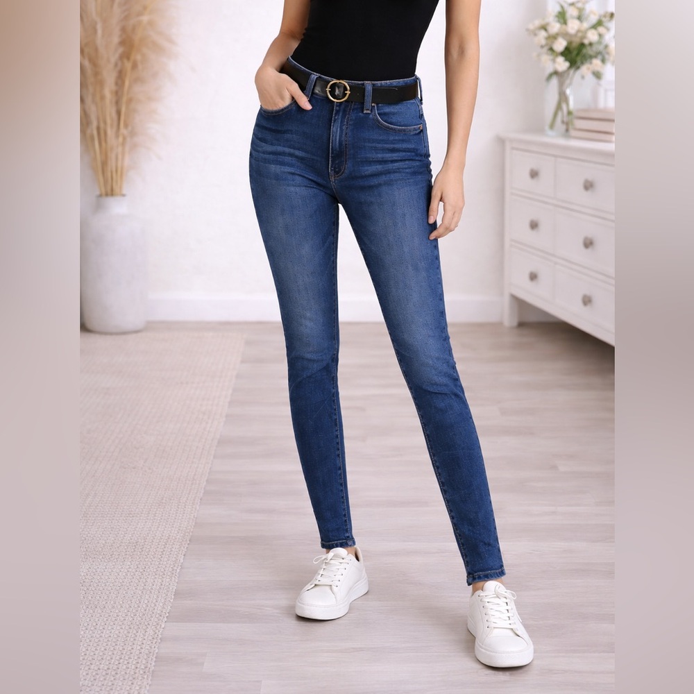American Eagle Blue Skinny Straight Jeans | Super Stretch | Size 12 / 31